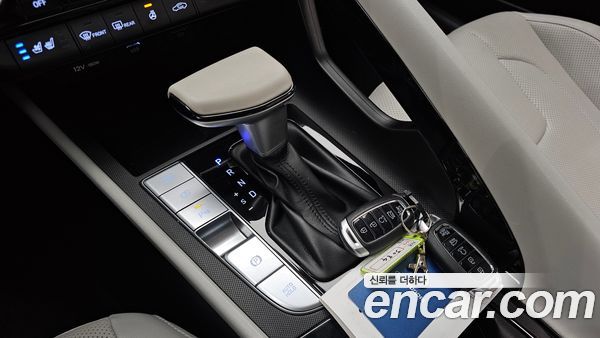 Hyundai Elantra 2022, фото 12