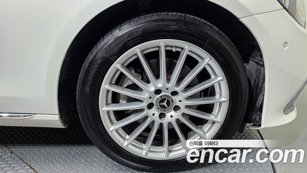 Mercedes-Benz E-Class 2021, фото 5