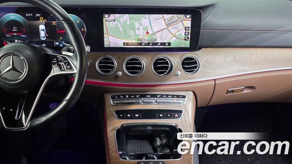 Mercedes-Benz E-Class 2021, фото 14