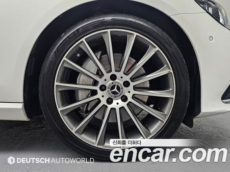 Mercedes-Benz E-Class 2022, фото 5