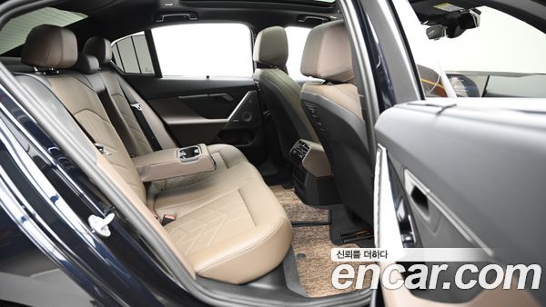 BMW i5 2026, фото 12