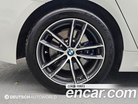 BMW 5 Series 2021, фото 5