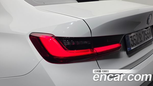 BMW 3 Series 2026, фото 9