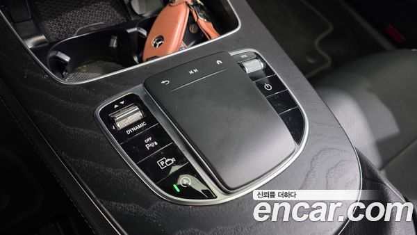Mercedes-Benz E-Class 2021, фото 35