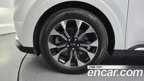 Kia Carnival 2021, фото 5