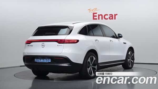 Mercedes-Benz EQC 2020