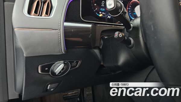 Mercedes-Benz EQC 2020, фото 20