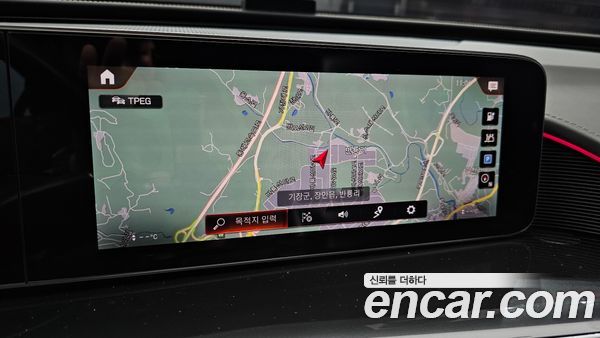 Mercedes-Benz EQC 2020, фото 21