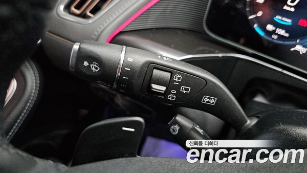 Mercedes-Benz EQC 2020, фото 29