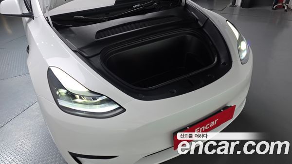 Tesla Model Y 2023, фото 5