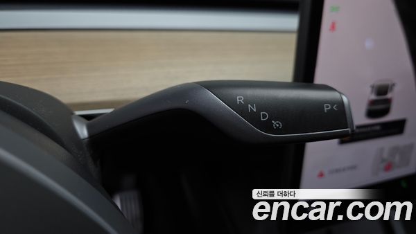 Tesla Model Y 2023, фото 11