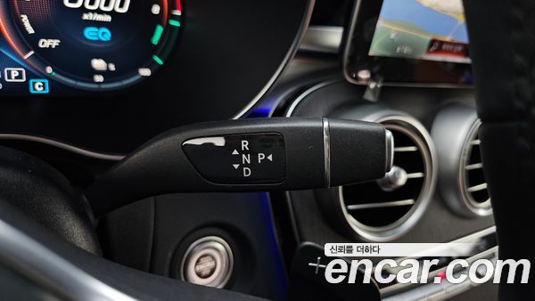 Mercedes-Benz GLC 2021, фото 9