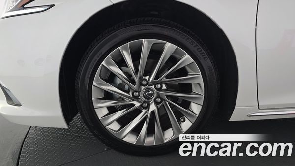 Lexus ES 2026, фото 5