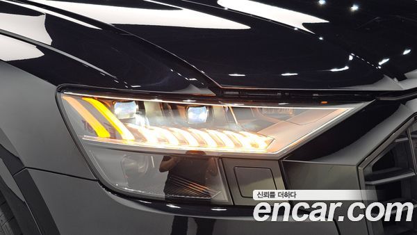 Audi Q8 2021, фото 7