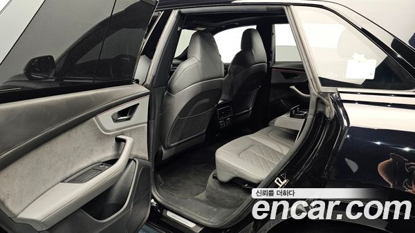 Audi Q8 2021, фото 15