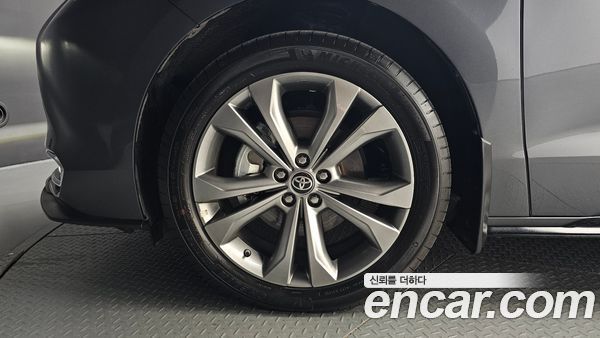 Toyota Sienna 2025, фото 5