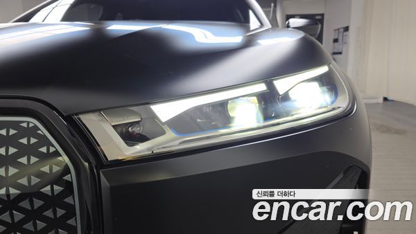 BMW iX 2025, фото 8