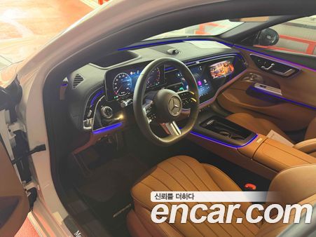 Mercedes-Benz E-Class 2025, фото 4
