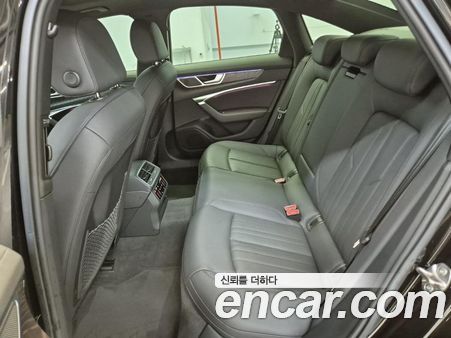 Audi A6 2023, фото 12