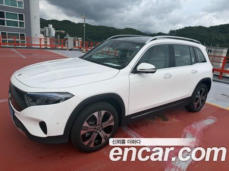 Mercedes-Benz EQB 2026