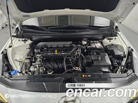 Hyundai Elantra 2023, фото 6