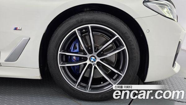 BMW 5 Series 2022, фото 5