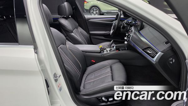 BMW 5 Series 2022, фото 16