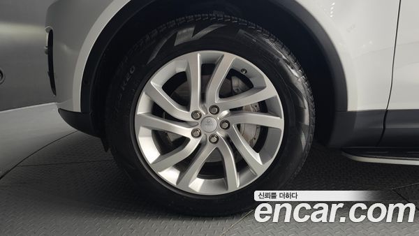 Land Rover Discovery 2020, фото 4