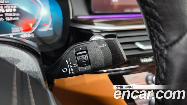 BMW 5 Series 2021, фото 31