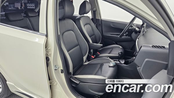 Kia Picanto 2023, фото 16