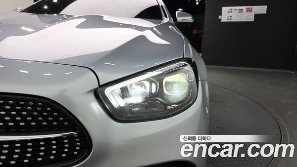 Mercedes-Benz E-Class 2022, фото 8