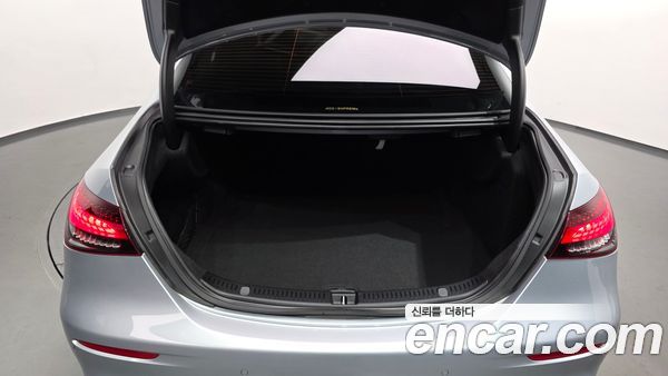 Mercedes-Benz E-Class 2022, фото 34