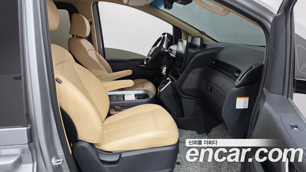 Hyundai Staria 2025, фото 16