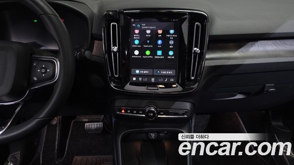 Volvo C40 2023, фото 28