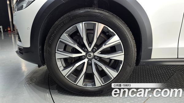 Volvo V90 2021, фото 5