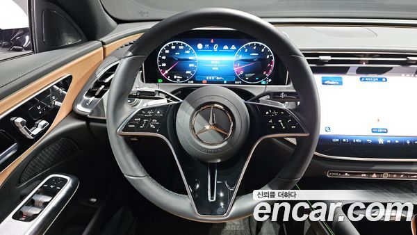 Mercedes-Benz E-Class 2026, фото 18