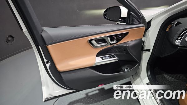 Mercedes-Benz E-Class 2026, фото 14