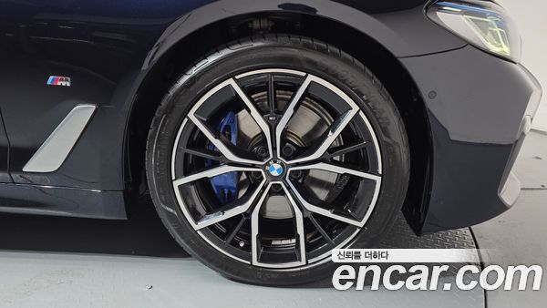 BMW 5 Series 2023, фото 4