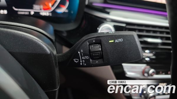 BMW 5 Series 2023, фото 28
