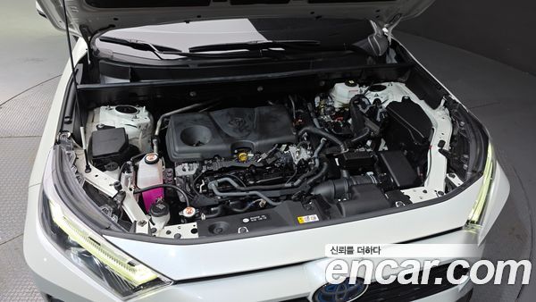 Toyota RAV4 2022, фото 6
