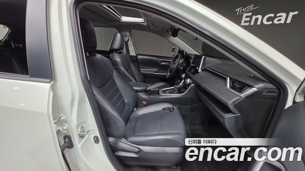 Toyota RAV4 2022, фото 16