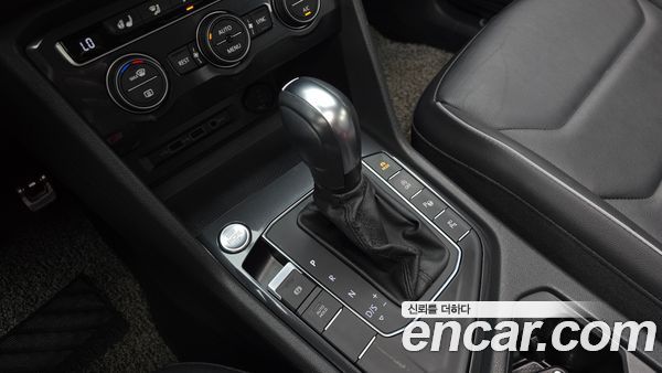 Volkswagen Tiguan 2020, фото 11