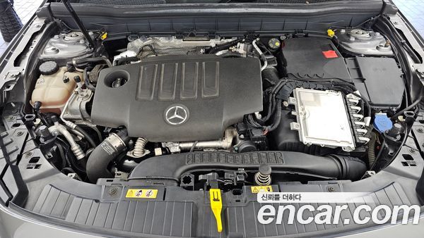 Mercedes-Benz GLB 2021, фото 6