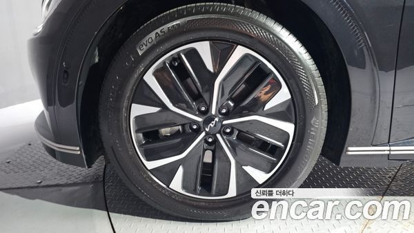 Kia EV6 2022, фото 5