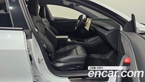 Tesla Model 3 2024, фото 16