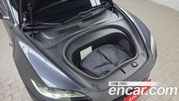 Tesla Model 3 2025, фото 6