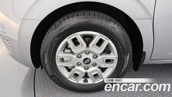 Hyundai Staria 2025, фото 5