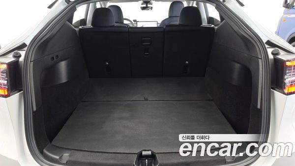 Tesla Model Y 2021, фото 26