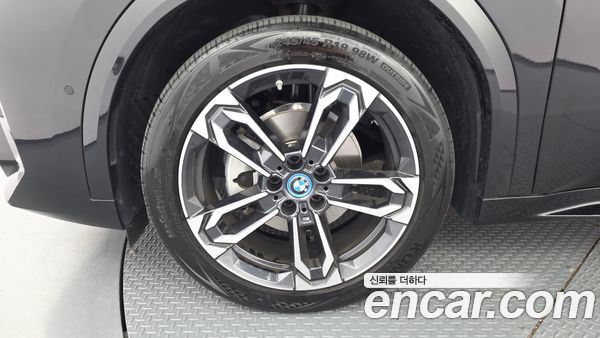 BMW iX2 2024, фото 5
