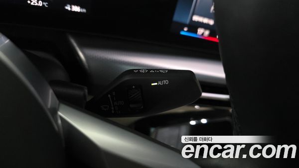 BMW iX2 2024, фото 29
